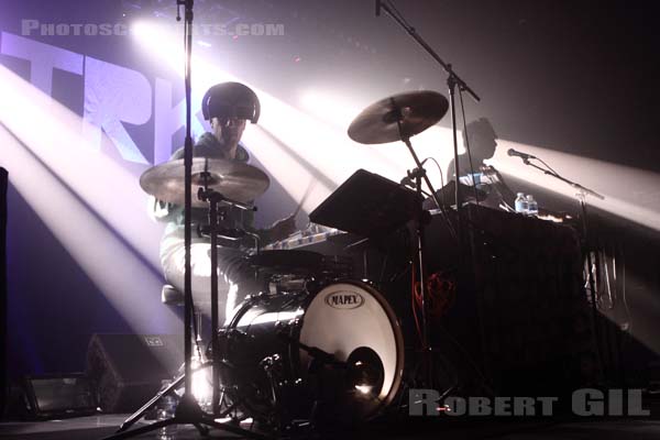 SBTRKT - 2012-02-17 - PARIS - La Machine (du Moulin Rouge) - 